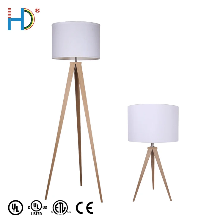 Zhongshan Minimalist Lighting Modern Tripod Wooden Painted Table Lamp