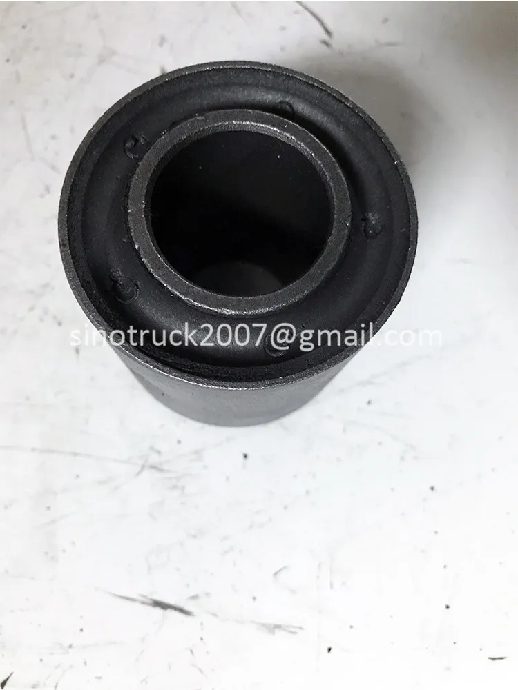 Sinotruk Howo Spare Parts Cabin Tilting Shaft Bushing Az1642430061