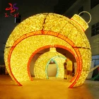 屋外商業クリスマスストリート装飾 3D イルミネーション巨大なボール形の飾りアーチモチーフライトのためのショッピングモール
