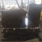 Tombstone Hot Selling Tan Brown Granite Tombstone Poland Monument Style