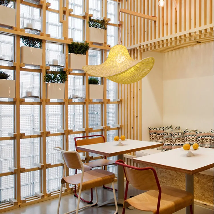 Straw hat shape handmade  rattan woven natural bamboo wooden chandeliver for resort restaurant pendant light