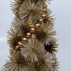 Hand Party New Elegance Hand Made Christmas Tree Party Decoration Gold Pom-Pom Cone Tree