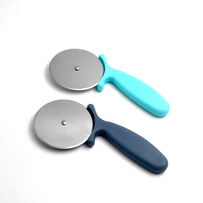 pizza cutter (2).jpg