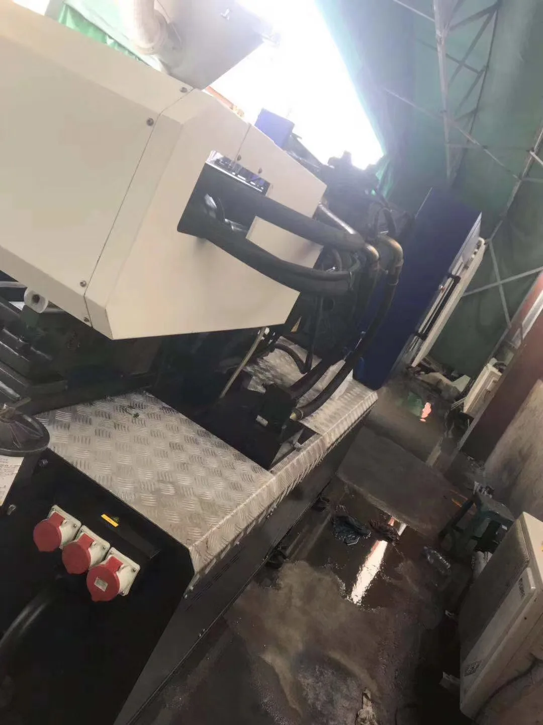 T Second Hand Fully Automatic Haitian Ma Injection Molding