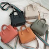 /product-detail/korean-fashion-wide-strap-lady-handbag-tote-ladies-leather-wild-cross-body-handbag-62238235461.html