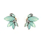 E387 Boutique Maple Leaf Stud Earring Delicate Rhinestone Earring Gold Plated Alloy Earring With Pearl