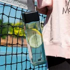 アウトドアスポーツつや消しスクエアプラスチックフルーツ注入器ウォーターボトル450mlレモンジュースウォーターボトル