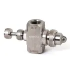 Low pressure adjustable misting siphon air water atomizing nozzle spray