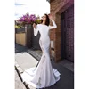 Latest Simple Appliqued Lace Mermaid Wedding Gown Wedding Dress with Low Back and Long Sleeve Bridal Gown