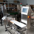 Manufacturing Plant Machine Online Tunnel Metal Detector with Check Weigher Checkweigher Machine for Snack Food