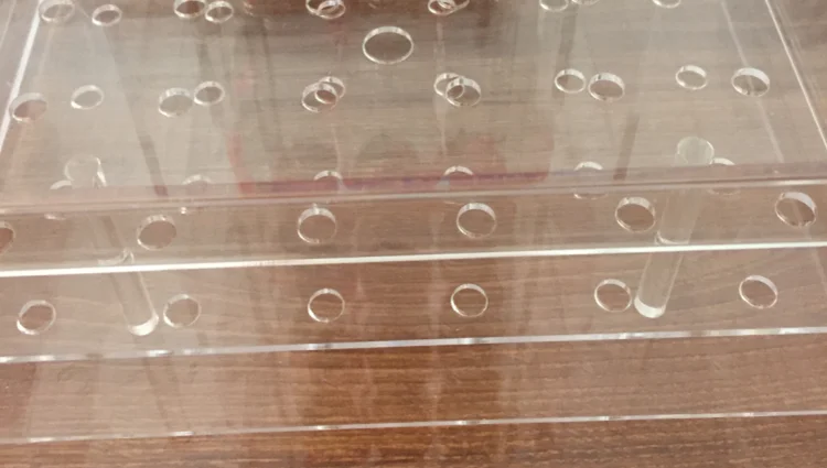 Custom made waterproof transparent acrylic flower box for rose