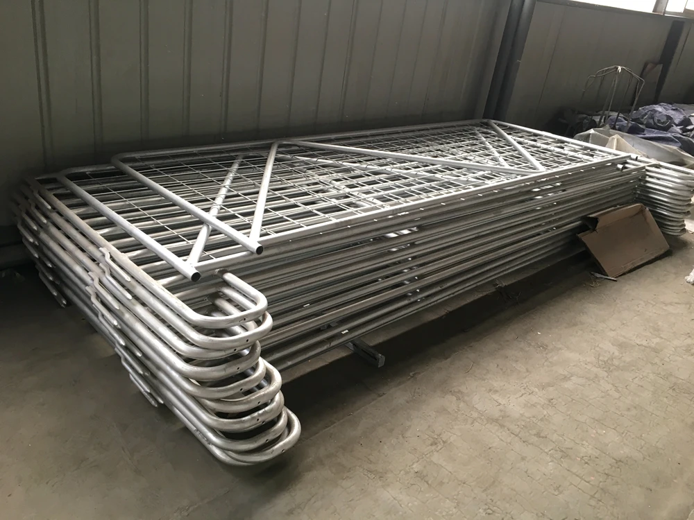 factory supplying road traffic barricade