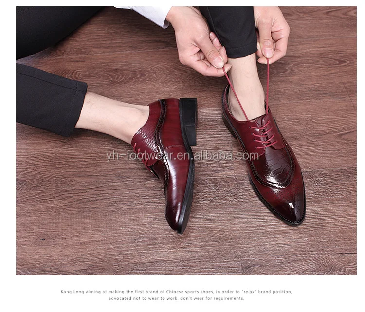 Brogue business men dress shoes Crocodile pattern leather men oxford shoes