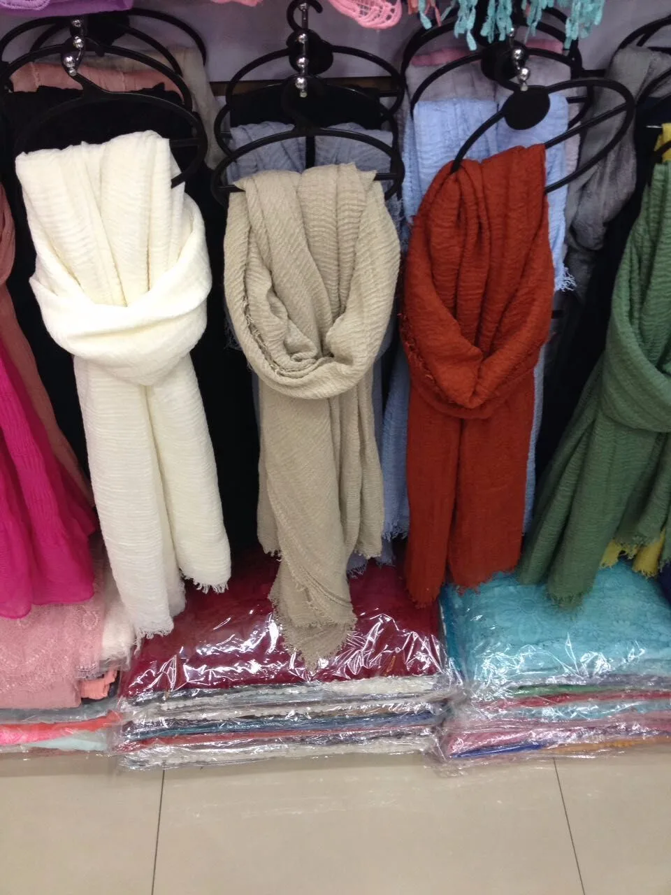 plain viscose cotton hijabs.jpg