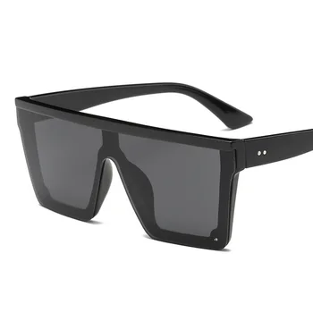 big square sunglasses
