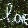 /product-detail/acrylic-love-letters-neon-sign-wedding-use-love-neon-sign-62119807361.html