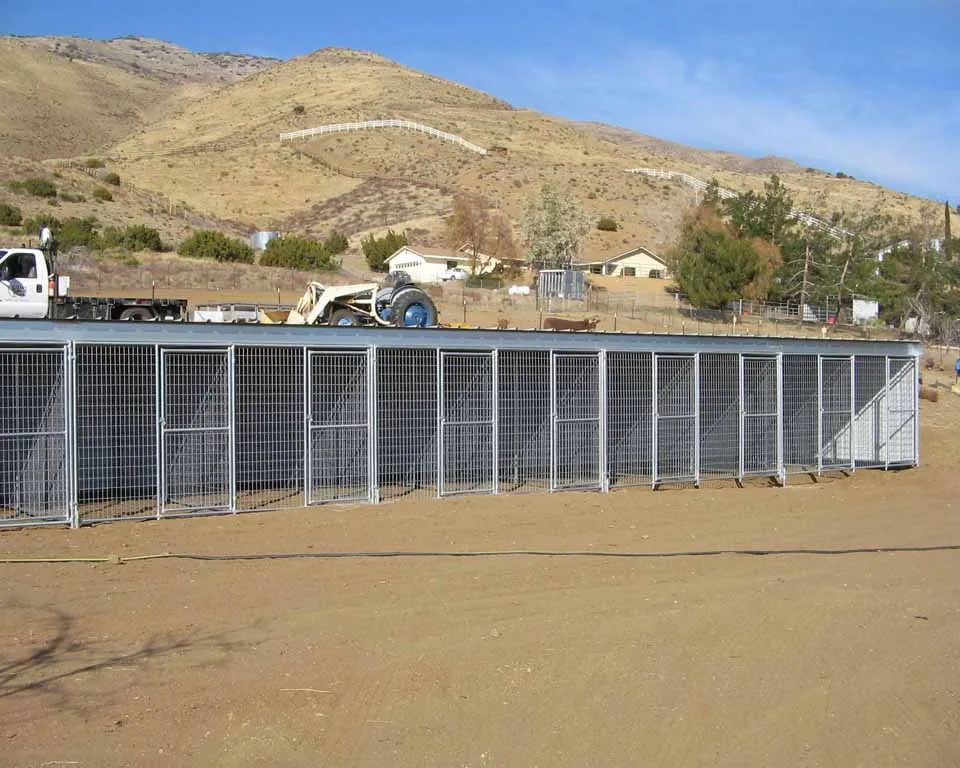 7.5'x7.5'x4' Australian Standard Large Outdoor Galvanised Chain Link