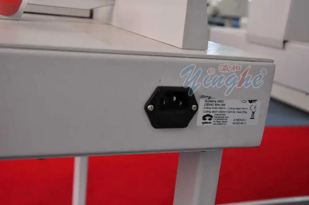 manufacture in Guangzhou China with CE approval cross cutting machine for paper
