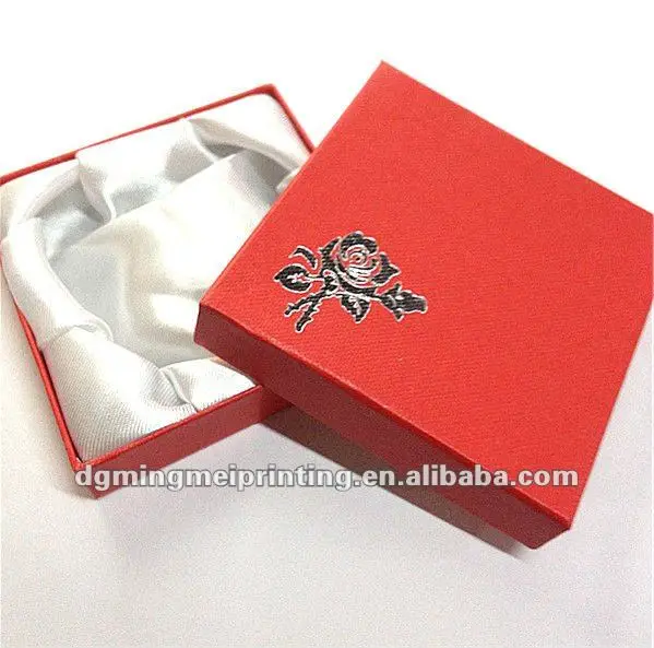 red wedding favor gift box design