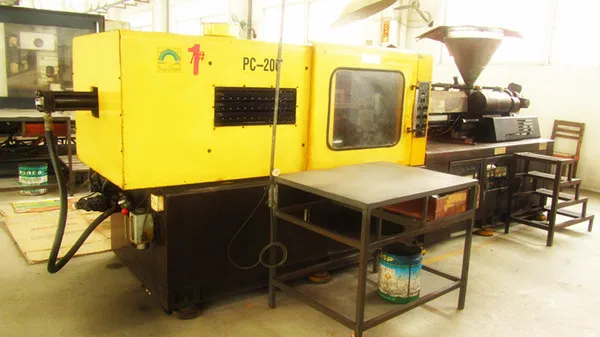 injection machine 1 (2)_.jpg