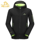 Mens Outdoor Sports Waterproof Polyester Soft shell Windbreaker Jacket