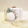 /product-detail/wb018-2017-newfashion-handmade-floral-evening-bags-wedding-clutch-bags-with-pearl-chain-party-bags-for-ladies-60782065935.html
