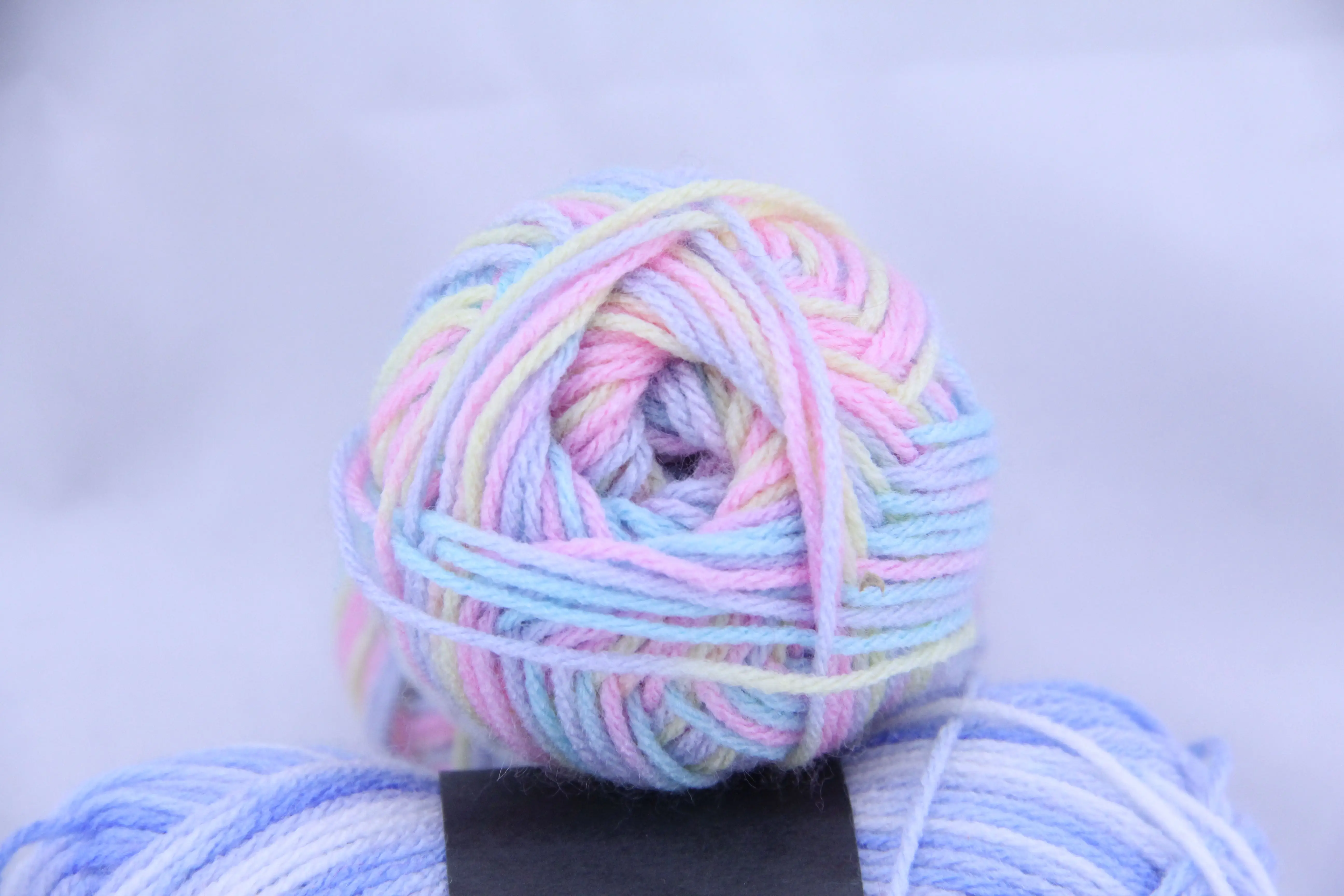 Professional yarn hand knitting With Good Service