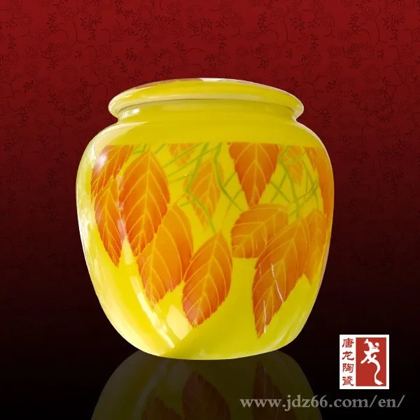 Chinese famous ceramic tea caddy