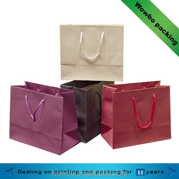 custom made bulk fashionable and luxurious paper bag for clothes