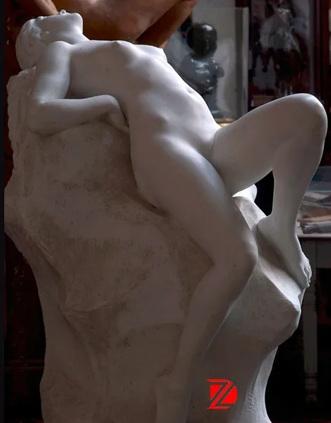 çıplak kadın dinlenmek için beyaz mermer heykeli bahçe süslemeleri