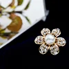 Beautiful flower shape brooches pins for women elegant decoration for clothing or hijab