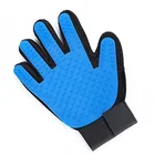 Wholesale Deshedding Tool Five Finger Pet Accessories Dog Silicone Grooming Gloves