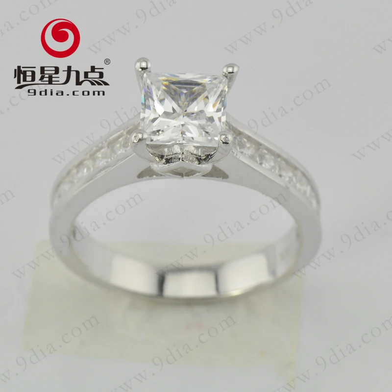 Wholesale Hot Selling Ring High Quality Engagement Jewelry Moissanite Diamond Engagement Ring