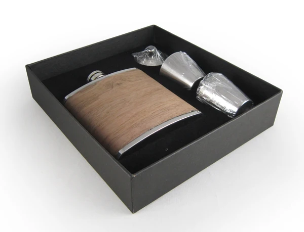 hip flask gift set