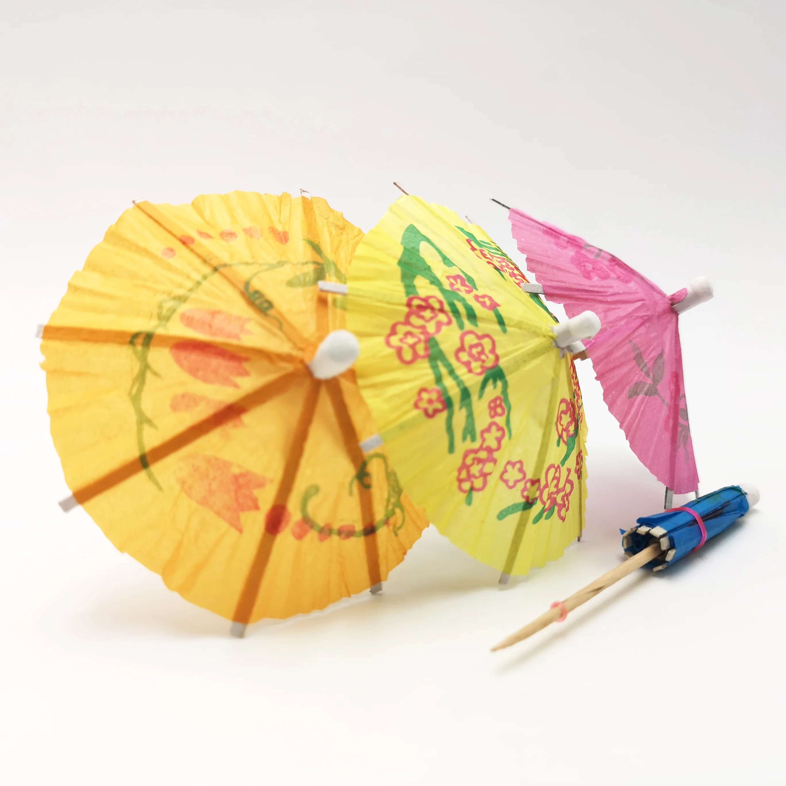 Зонтик из зубочисток