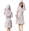 /product-detail/fashion-stylish-women-hiking-travel-outdoor-waterproof-hooded-rainwear-raincoat-rain-clothes-poncho-coat-jacket-with-waistband-60837636459.html