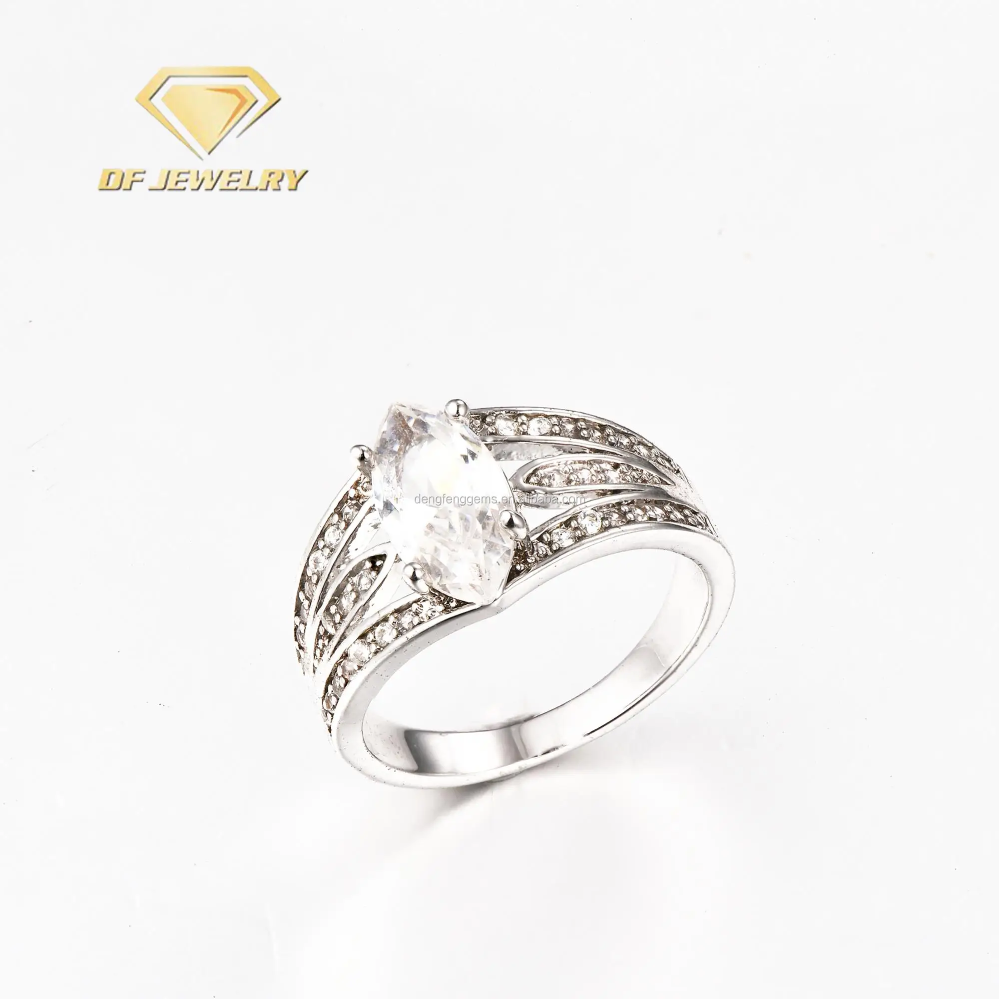 oval diamond wedding ring