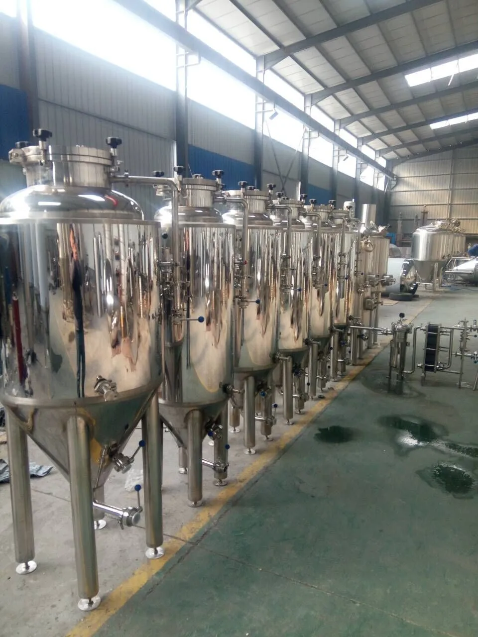 SS304 Beer Brewing Equipment Micro Commercial Brewery Equipment