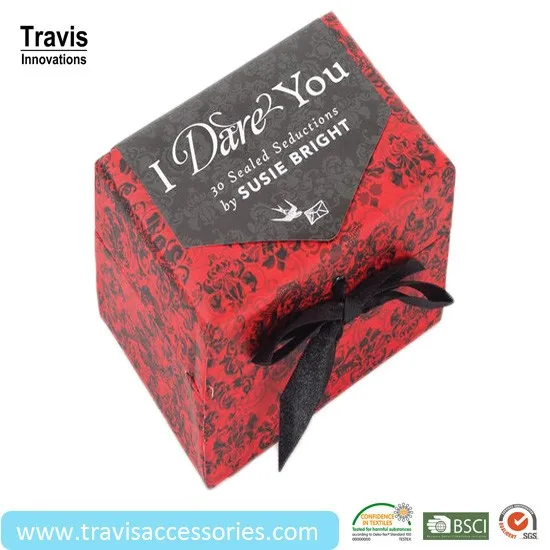 red christmas gift box cardboard , customed personalized t-shirt