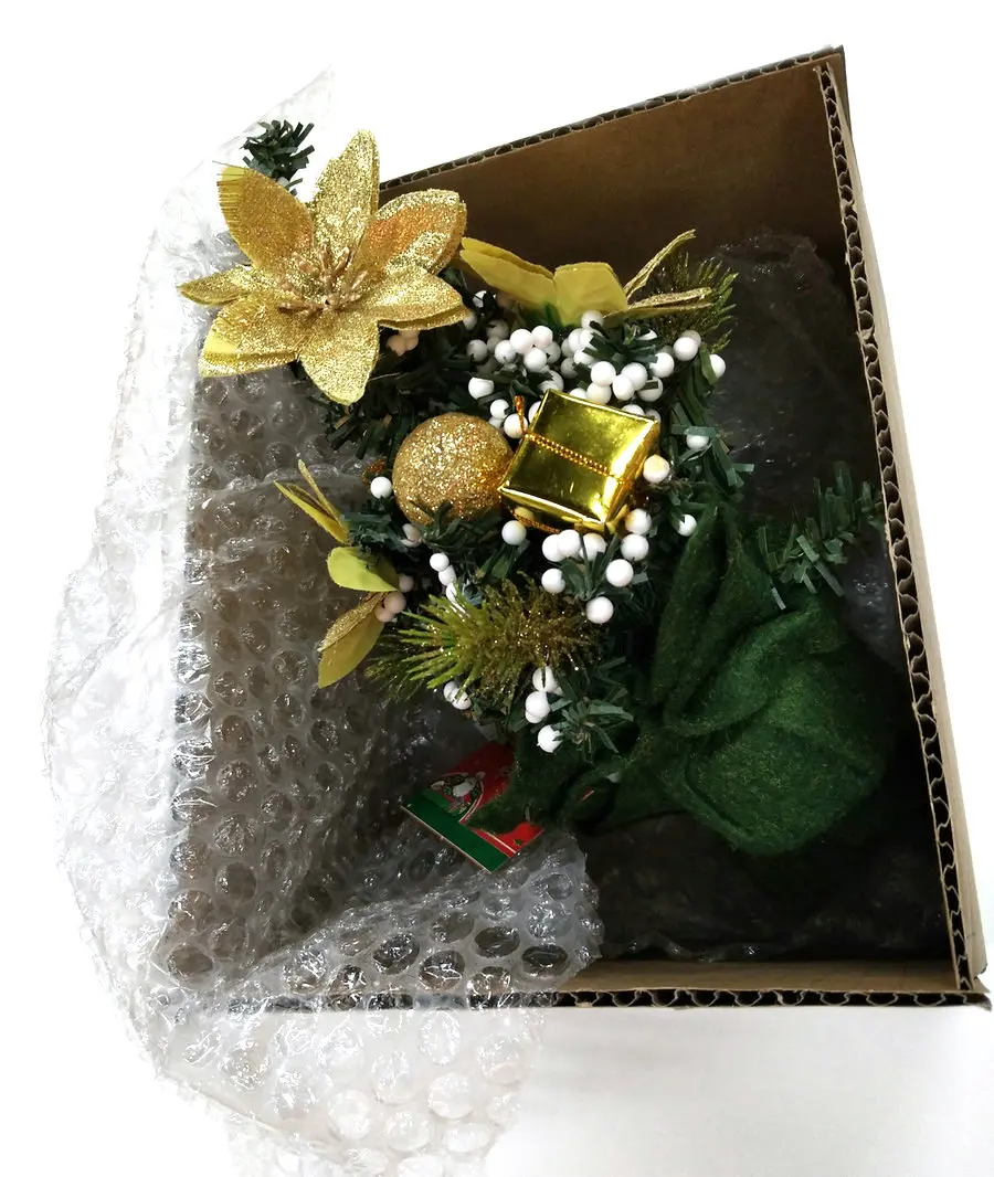 mini christmas decorative tree with glitter ball and gift box
