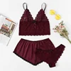 /product-detail/women-lace-trim-velvet-cami-shorts-pajamas-set-sexy-summer-sleepwear-pajamas-62187806553.html