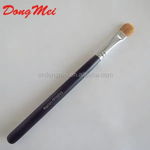 natural hair eyeshadow brush