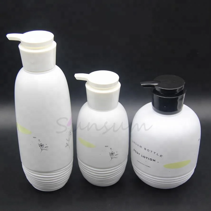 A-set-Cute-baby-lotion-white-bottle.jpg