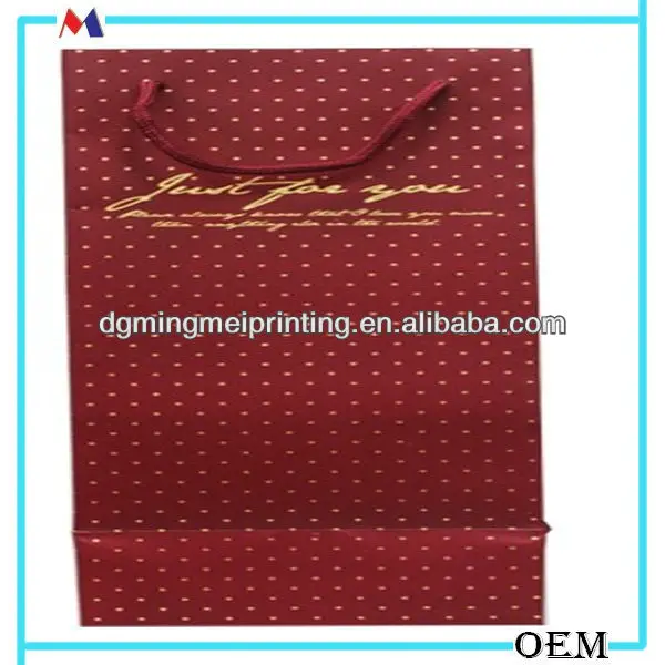 red color hot stamping paper gift bag/red wine packaging bag