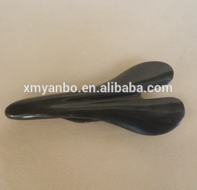 2018 hot sale super light carbon bike saddle 100g