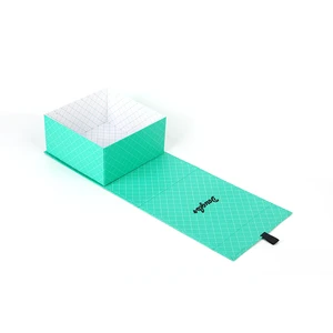 oem customized high quality luxury folding gift paper box with