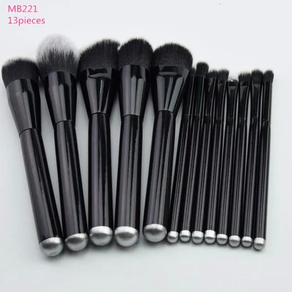 MB221.jpg