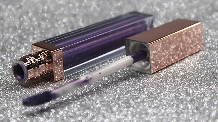 Metal lip gloss (4).jpg