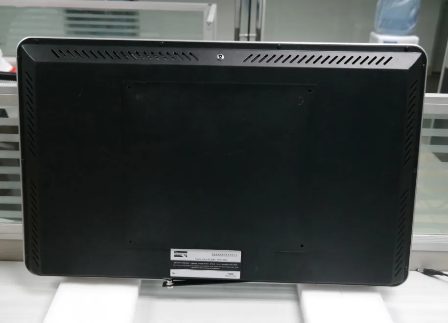 wall mounted digital signage