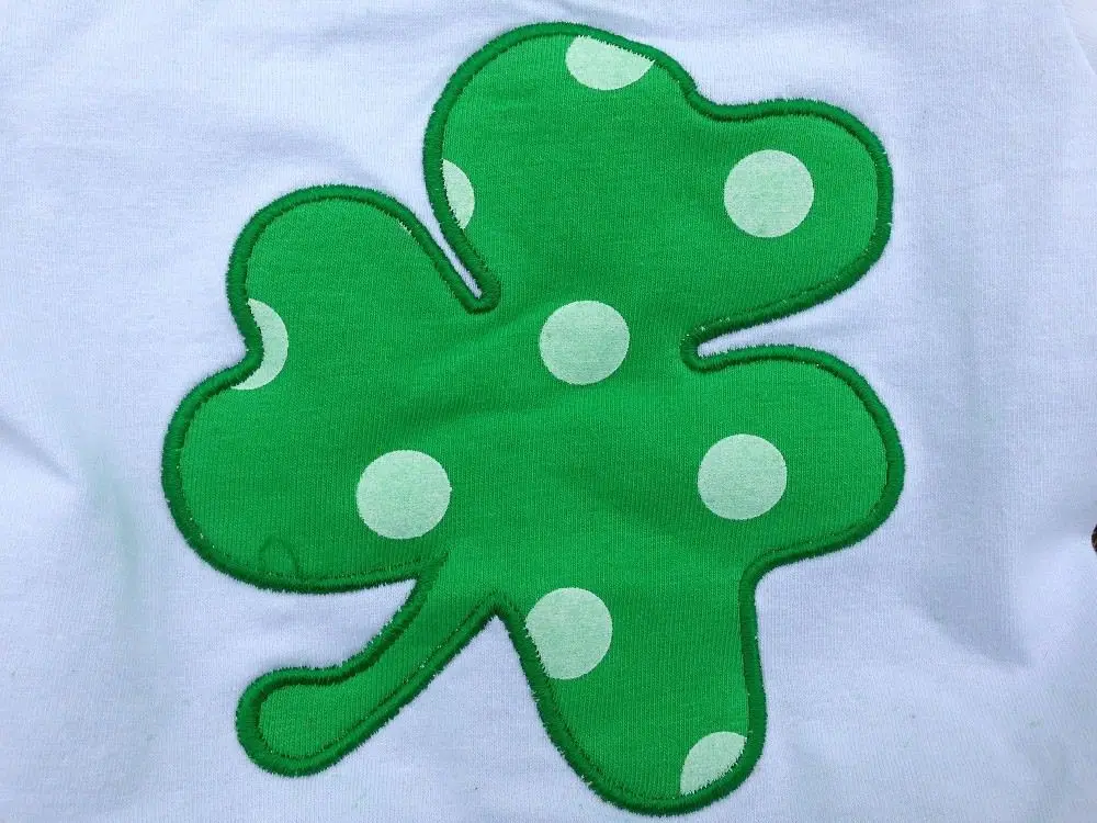 2015 St Patrick shamrock baby romper dresses cottom romper with matching necklace and bow set